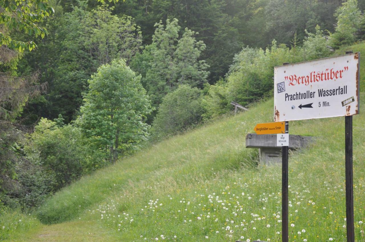 Ferienwohnungen Alter Raaben Rüti Exterior foto