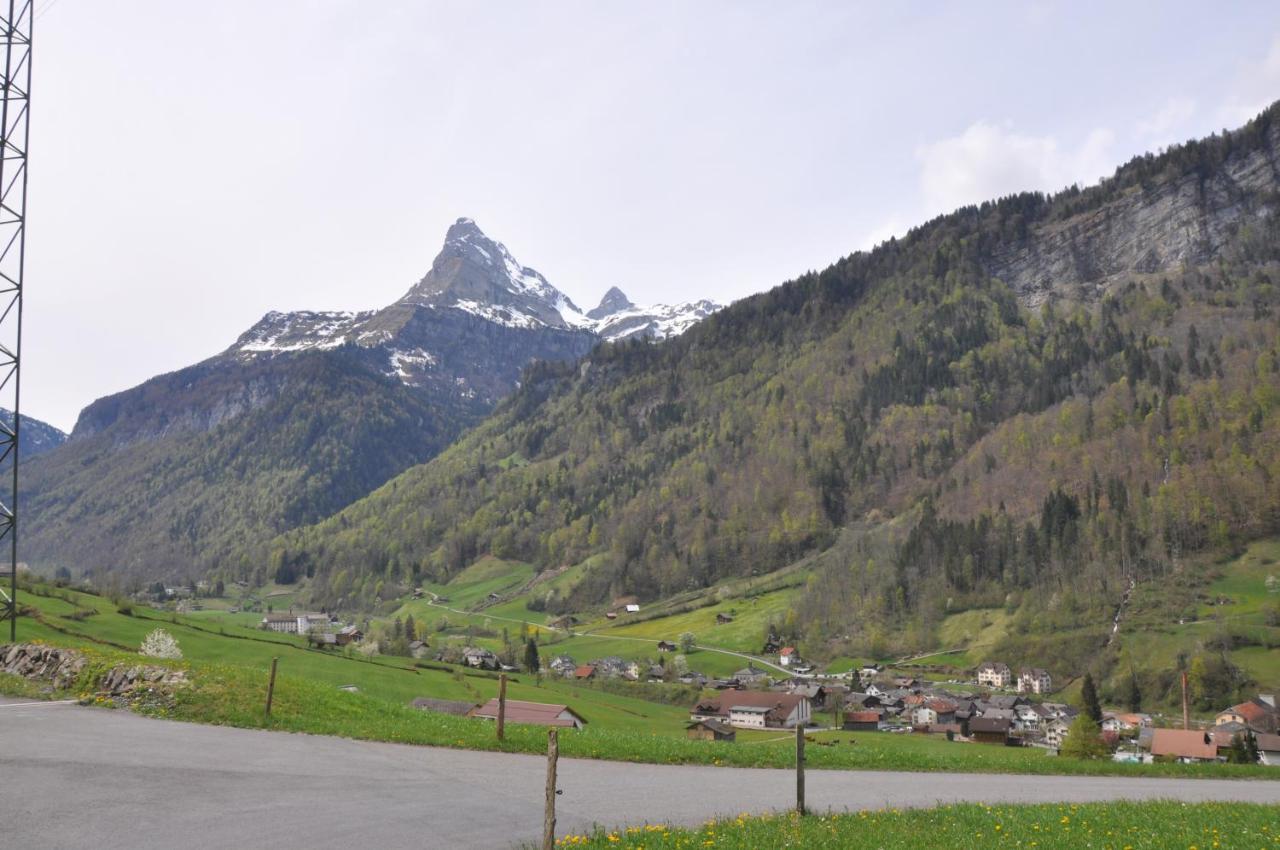 Ferienwohnungen Alter Raaben Rüti Exterior foto